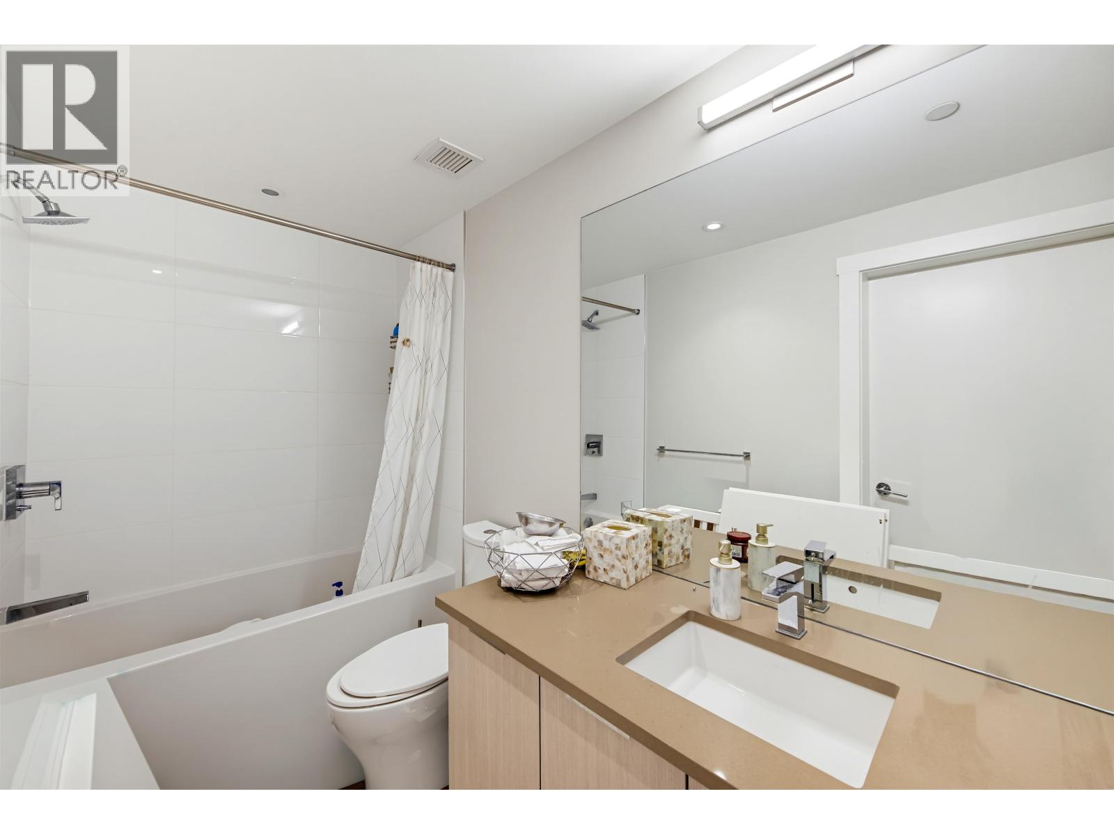 Photo of 310 3588 SAMWILL CRESCENT 20