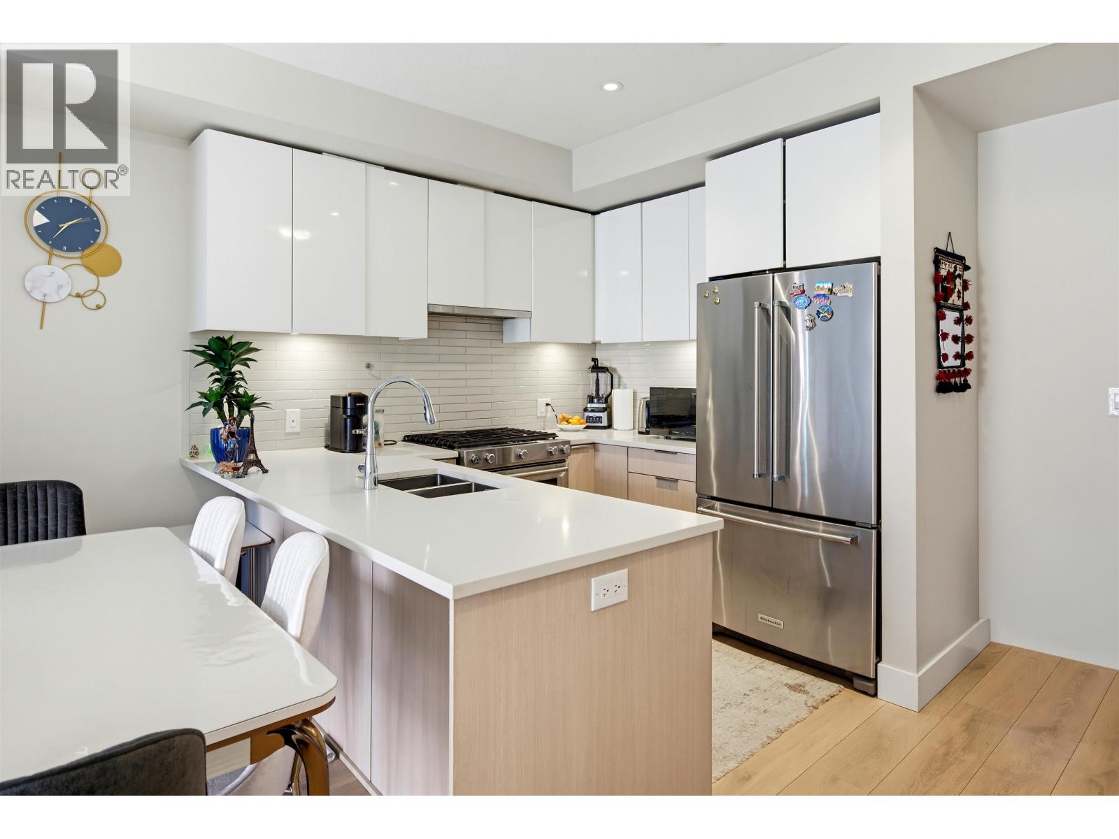 Photo of 310 3588 SAMWILL CRESCENT 9