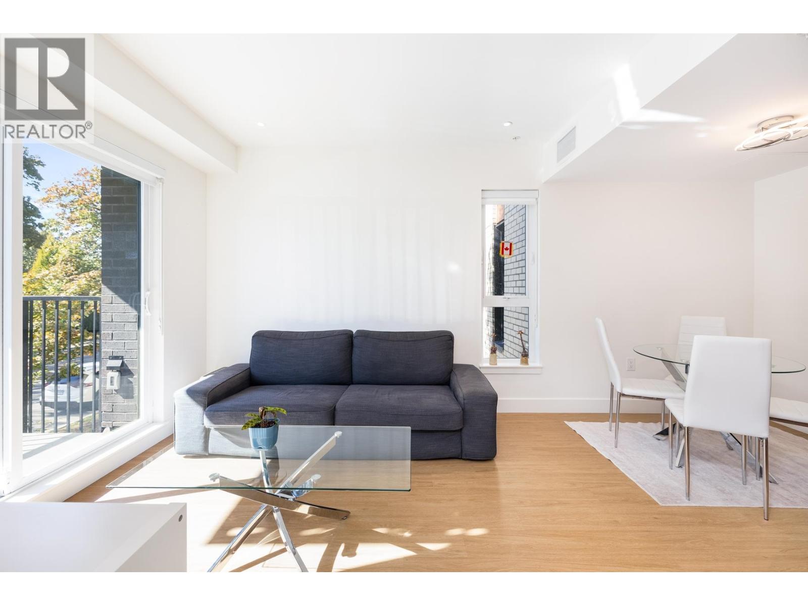 Photo of 204 2235 E BROADWAY STREET 6