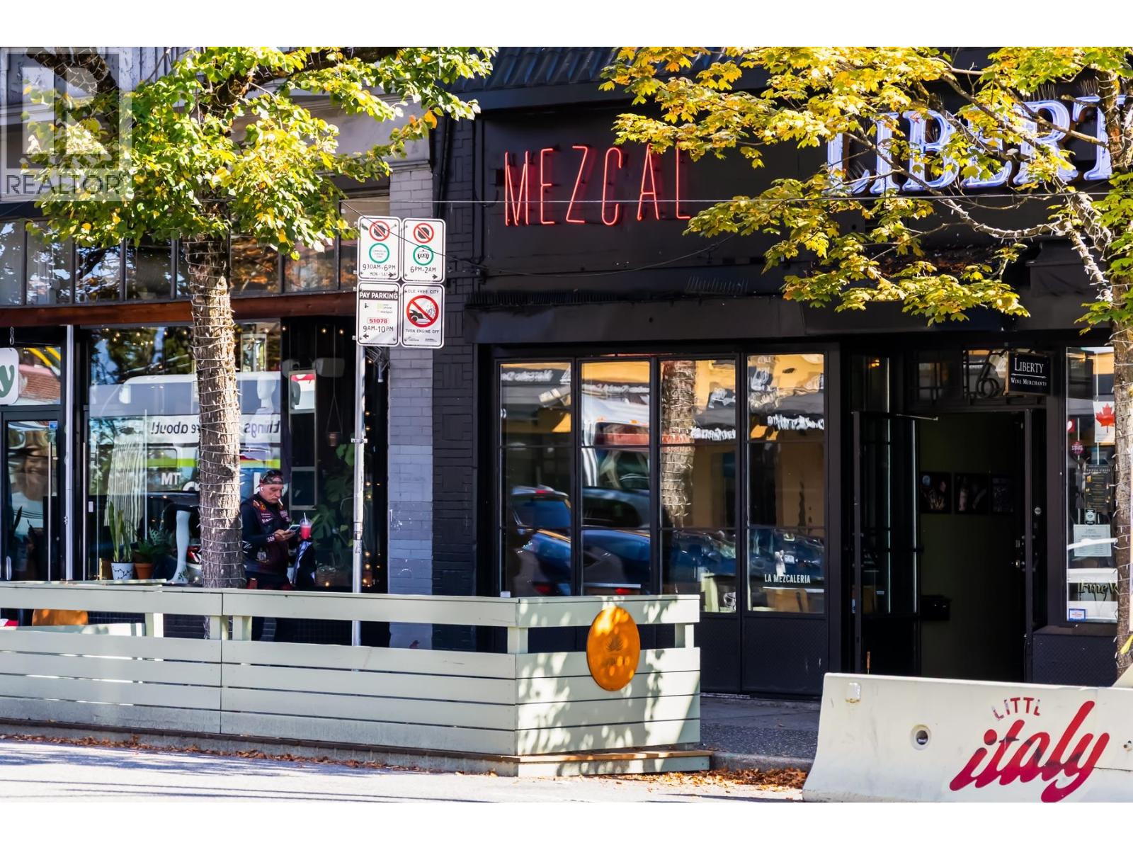 Photo of 204 2235 E BROADWAY STREET 23