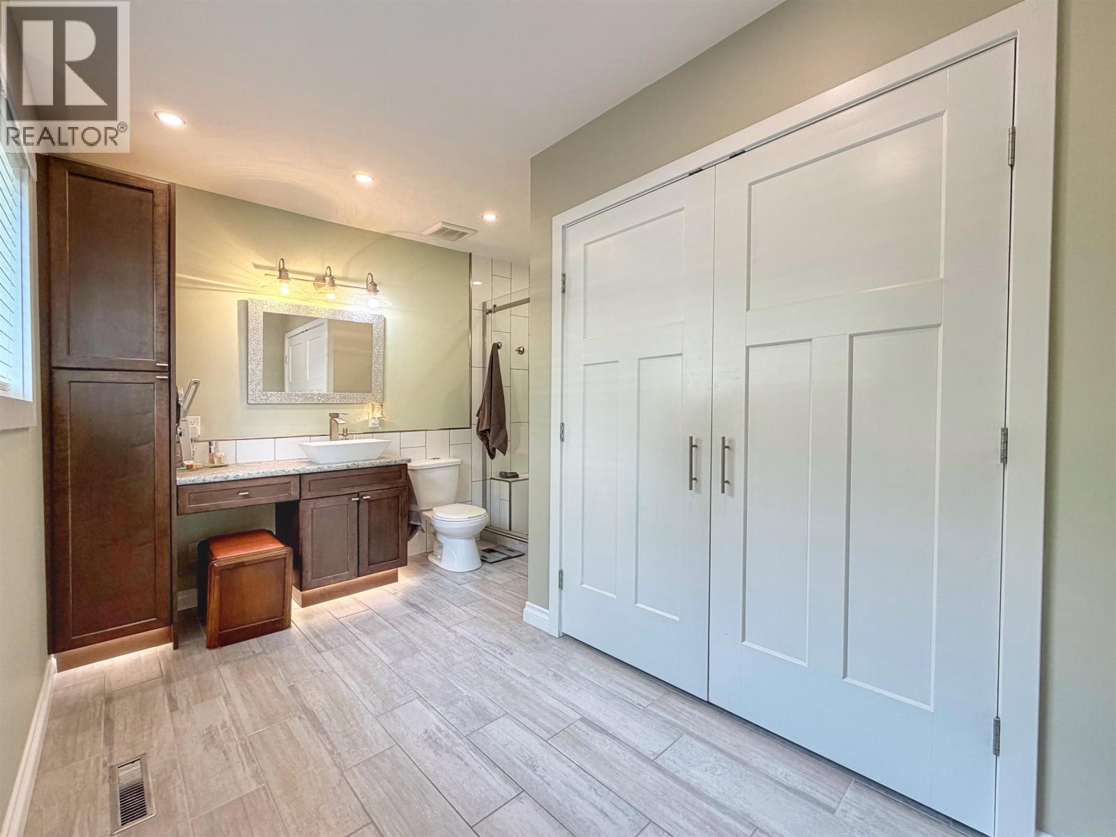 1309 E 6TH AVENUE - 22