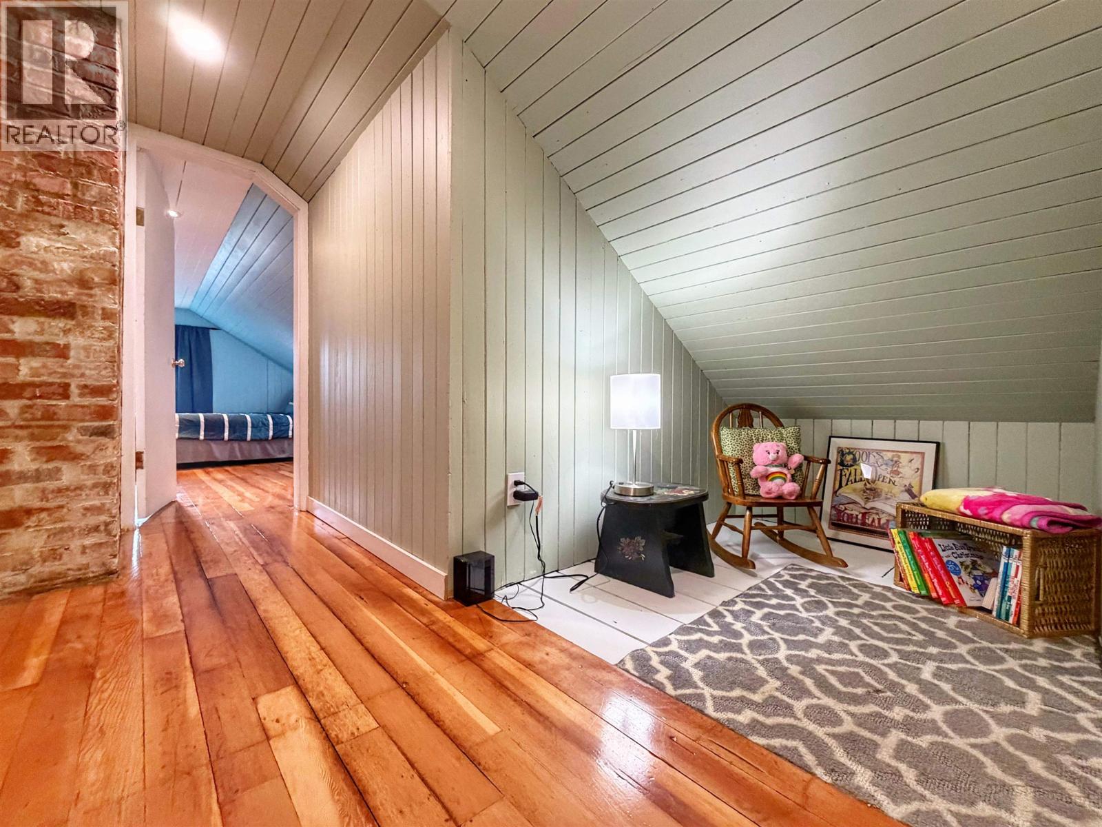 1309 E 6TH AVENUE - 25