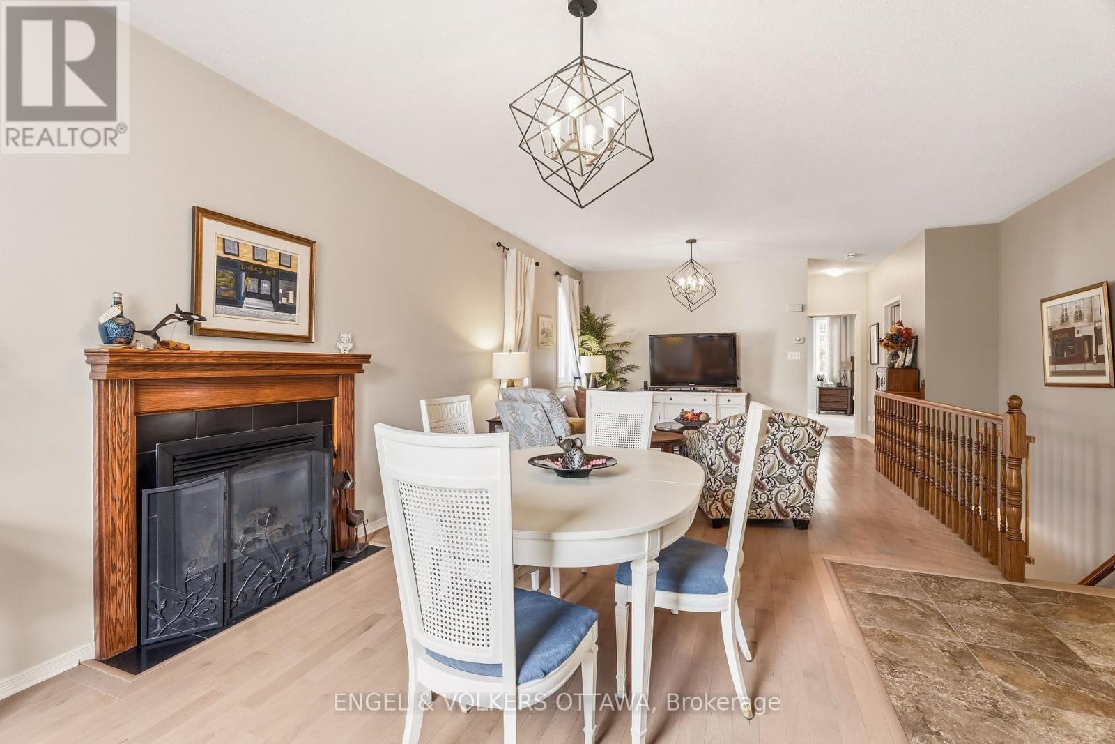 518 STONECHURCH WAY, Ottawa — photo 5