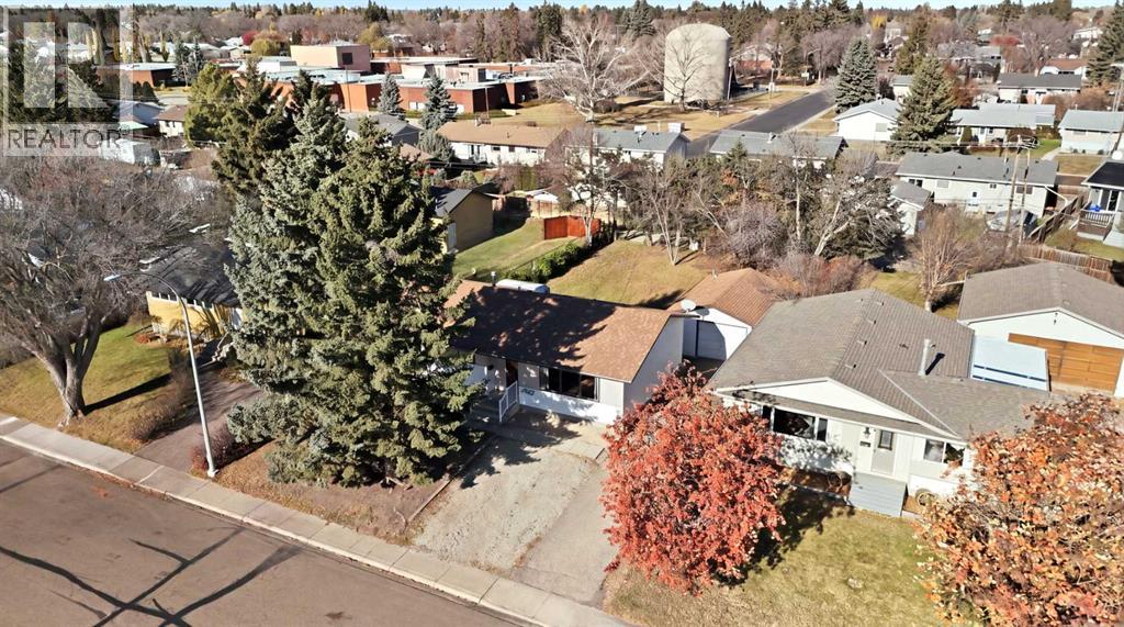 Listing photo – 5404 46 Avenue, Lacombe