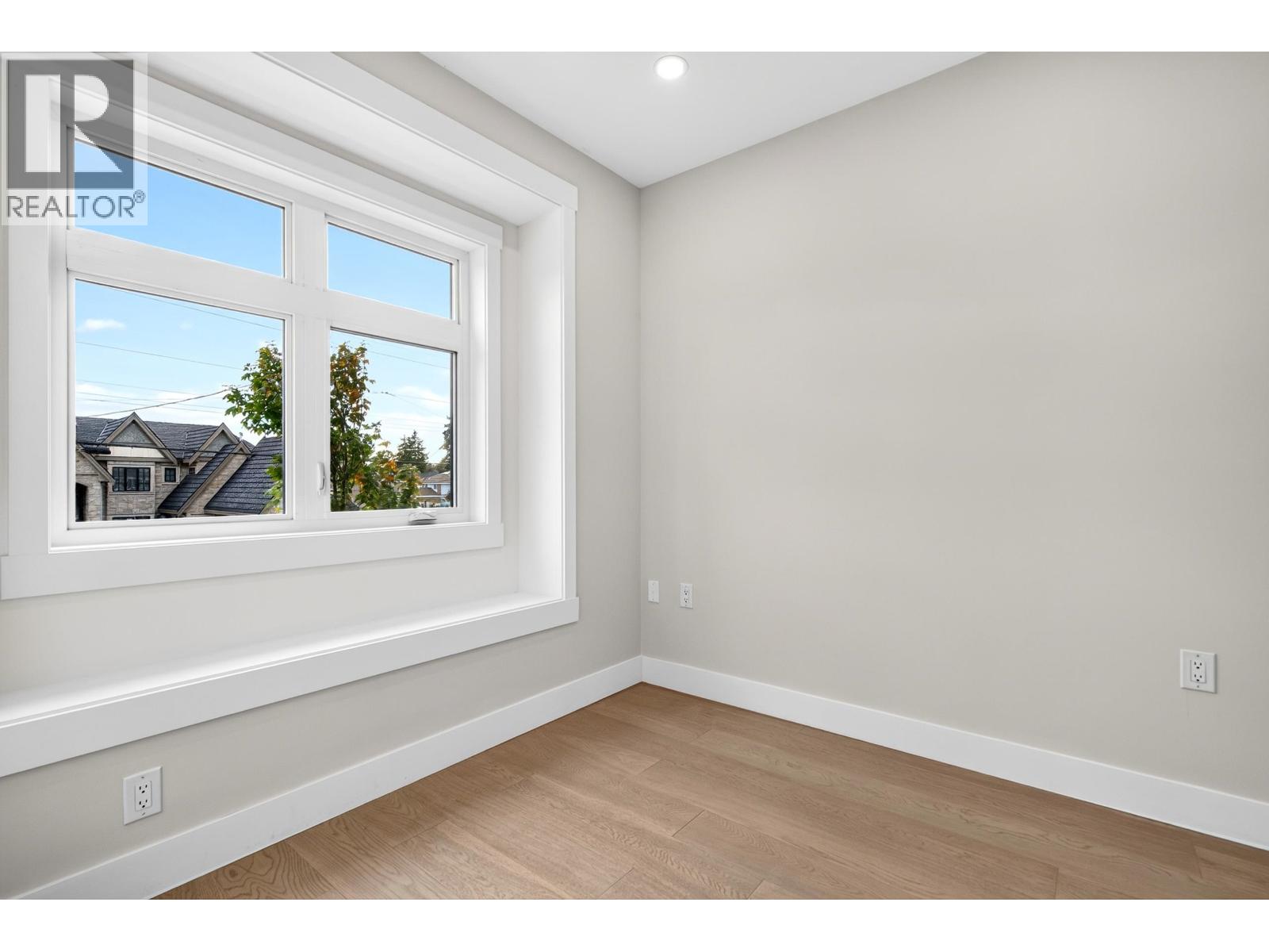 Photo of 9 8299 WILLIAMS ROAD 18