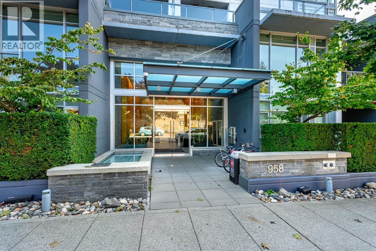 Photo of 1606 958 RIDGEWAY AVENUE 2