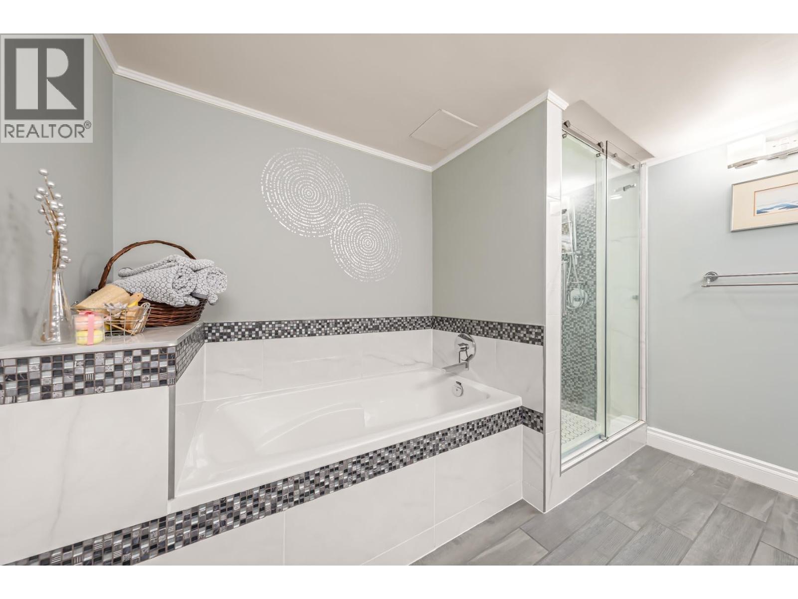Photo of 306 1230 QUAYSIDE DRIVE 21