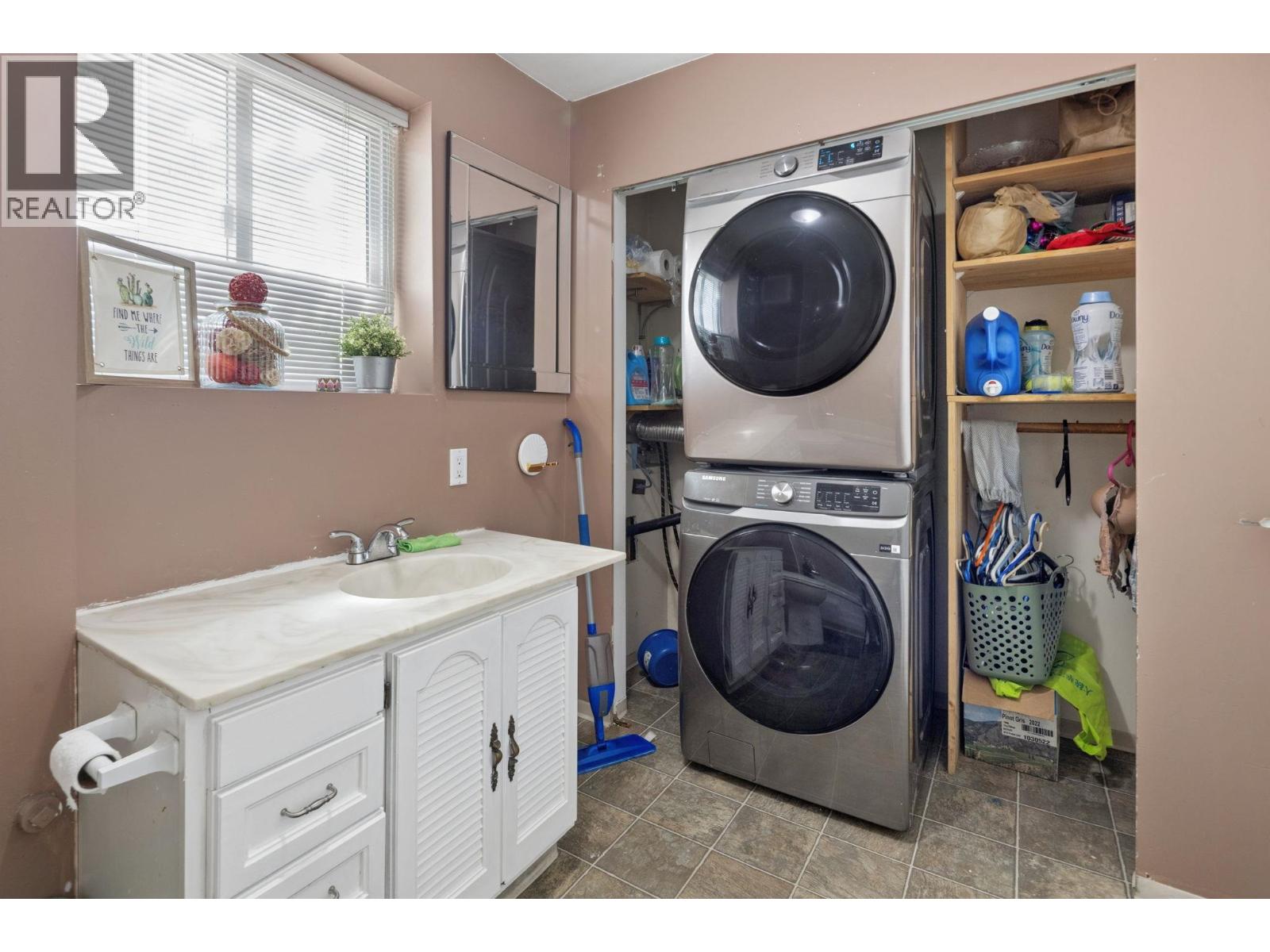 Photo of 3464 VINCENT STREET 32