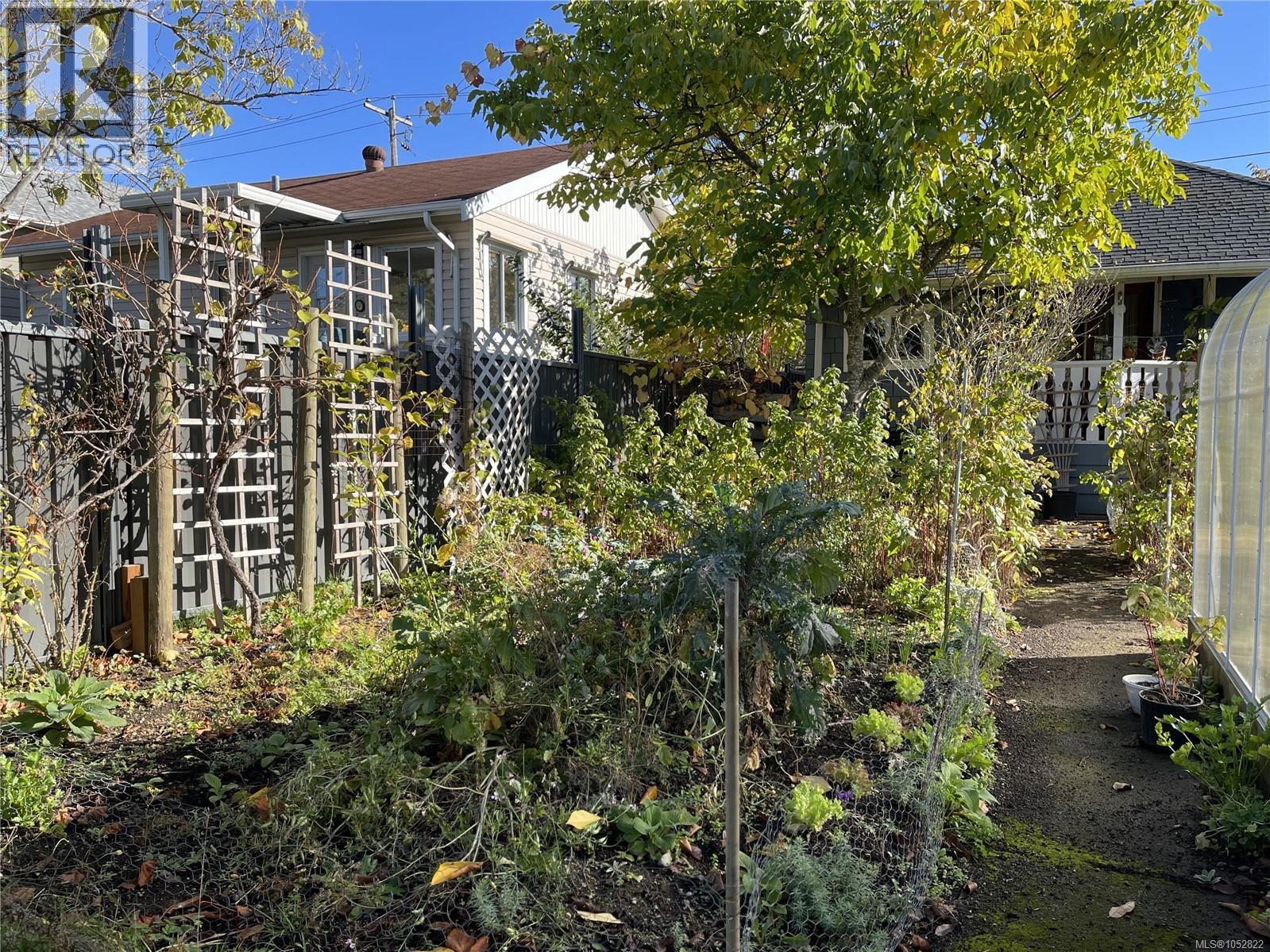 4818 Helen St - 22