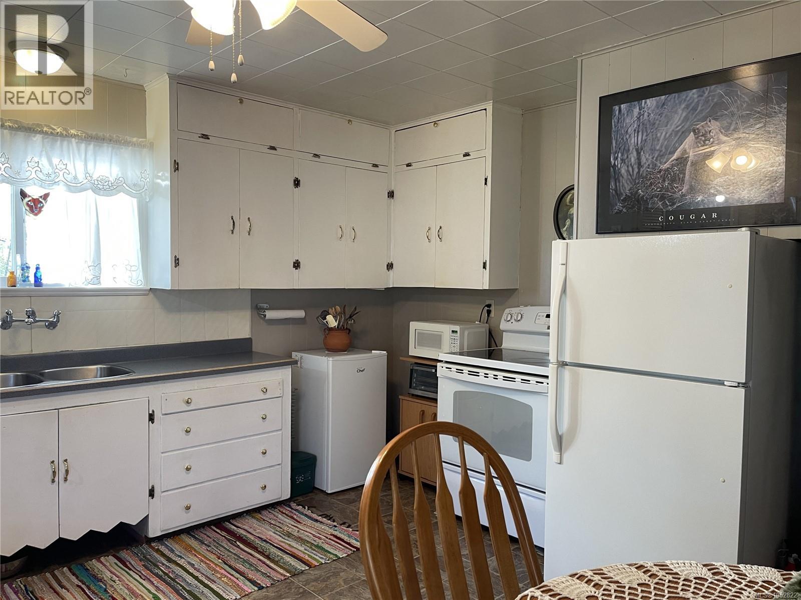 4818 Helen St, Port Alberni - Image 1