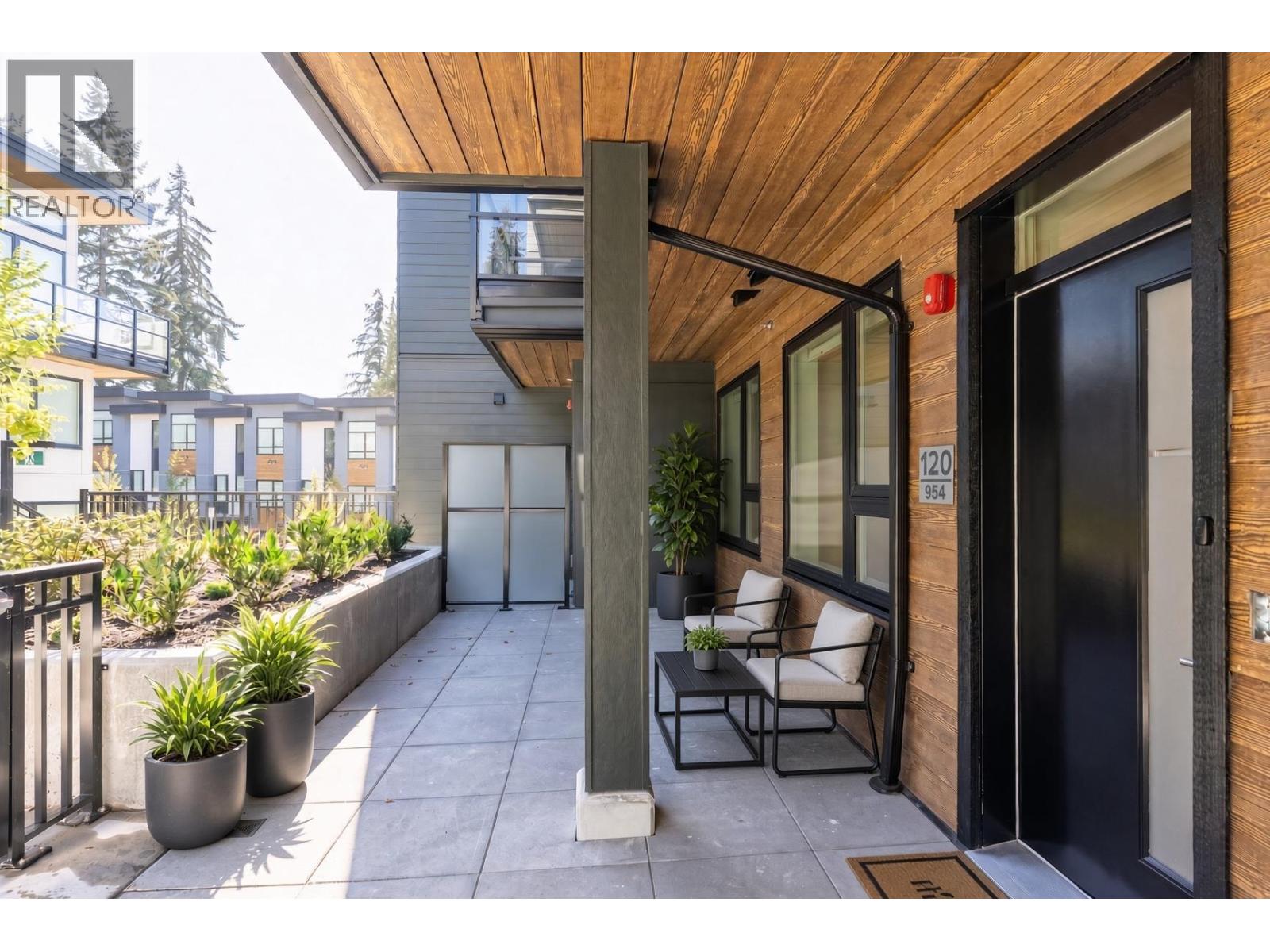 Photo of 120 954 LYTTON STREET 25