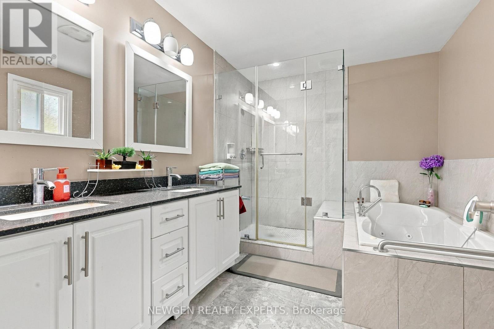40 Foundry Crescent East, Markham, ON photo 16