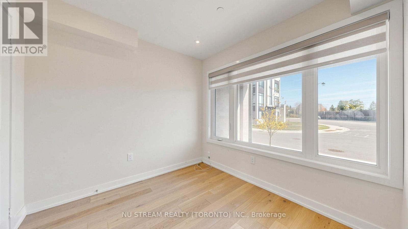 72 Ingersoll Lane, Richmond Hill, ON photo 4