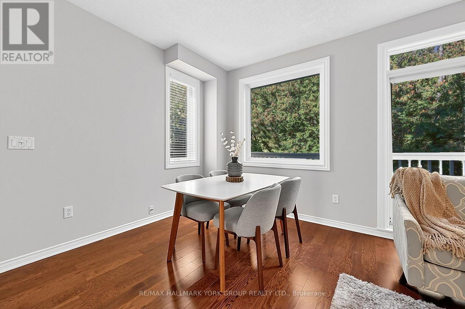 923 Creekfront Way, Newmarket, ON photo 5