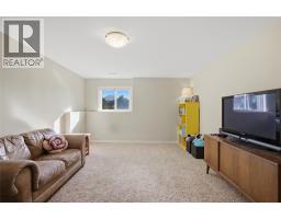 2060 Grasslands Boulevard, Kamloops, BC V2B0A6 Photo 27