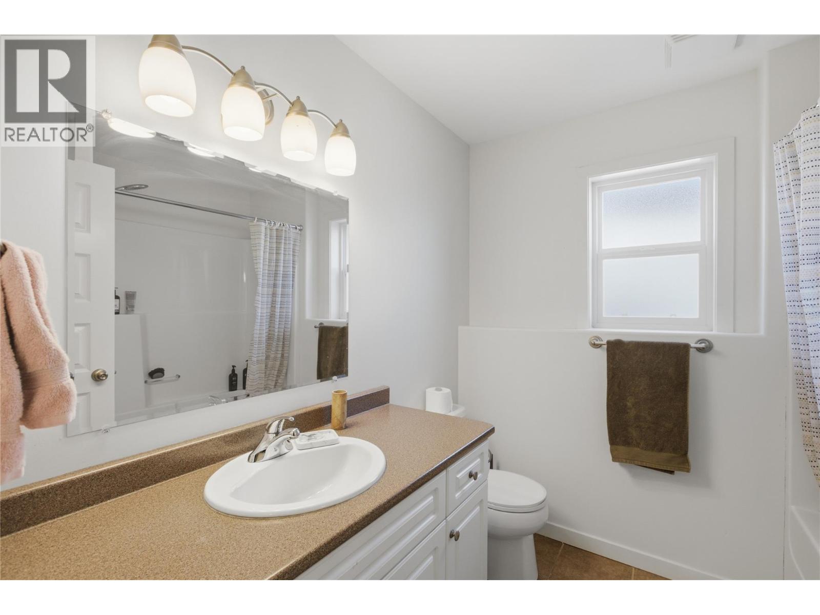 2060 Grasslands Boulevard - 42