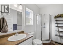 2060 Grasslands Boulevard, Kamloops, BC V2B0A6 Photo 19