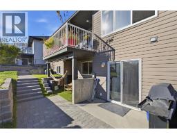2060 Grasslands Boulevard, Kamloops, BC V2B0A6 Photo 52