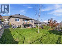 2060 Grasslands Boulevard, Kamloops, BC V2B0A6 Photo 47