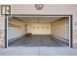 2060 Grasslands Boulevard, Kamloops, BC V2B0A6 Photo 57