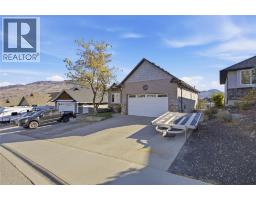 2060 Grasslands Boulevard, Kamloops, BC V2B0A6 Photo 62