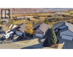 2060 Grasslands Boulevard, Kamloops, BC V2B0A6 Photo 58