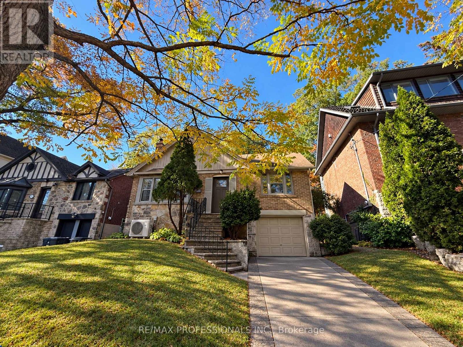 Photo of 82 Ellis Park Road