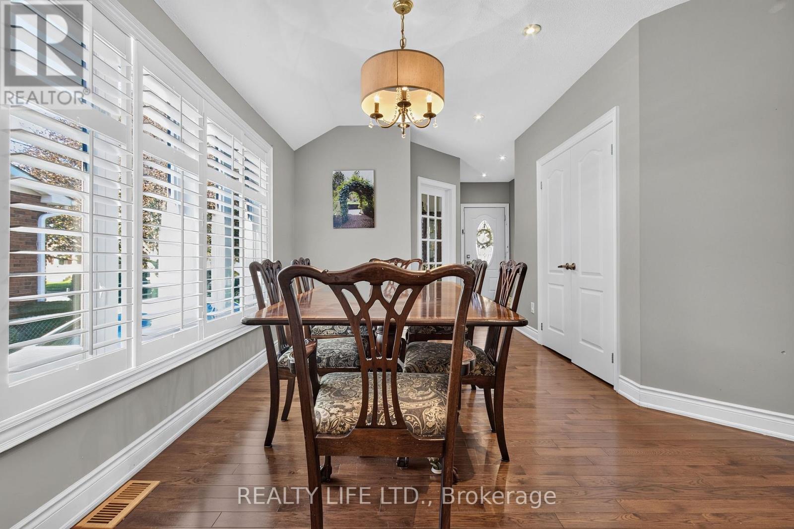 44 Miles Street, Milton, ON photo 12