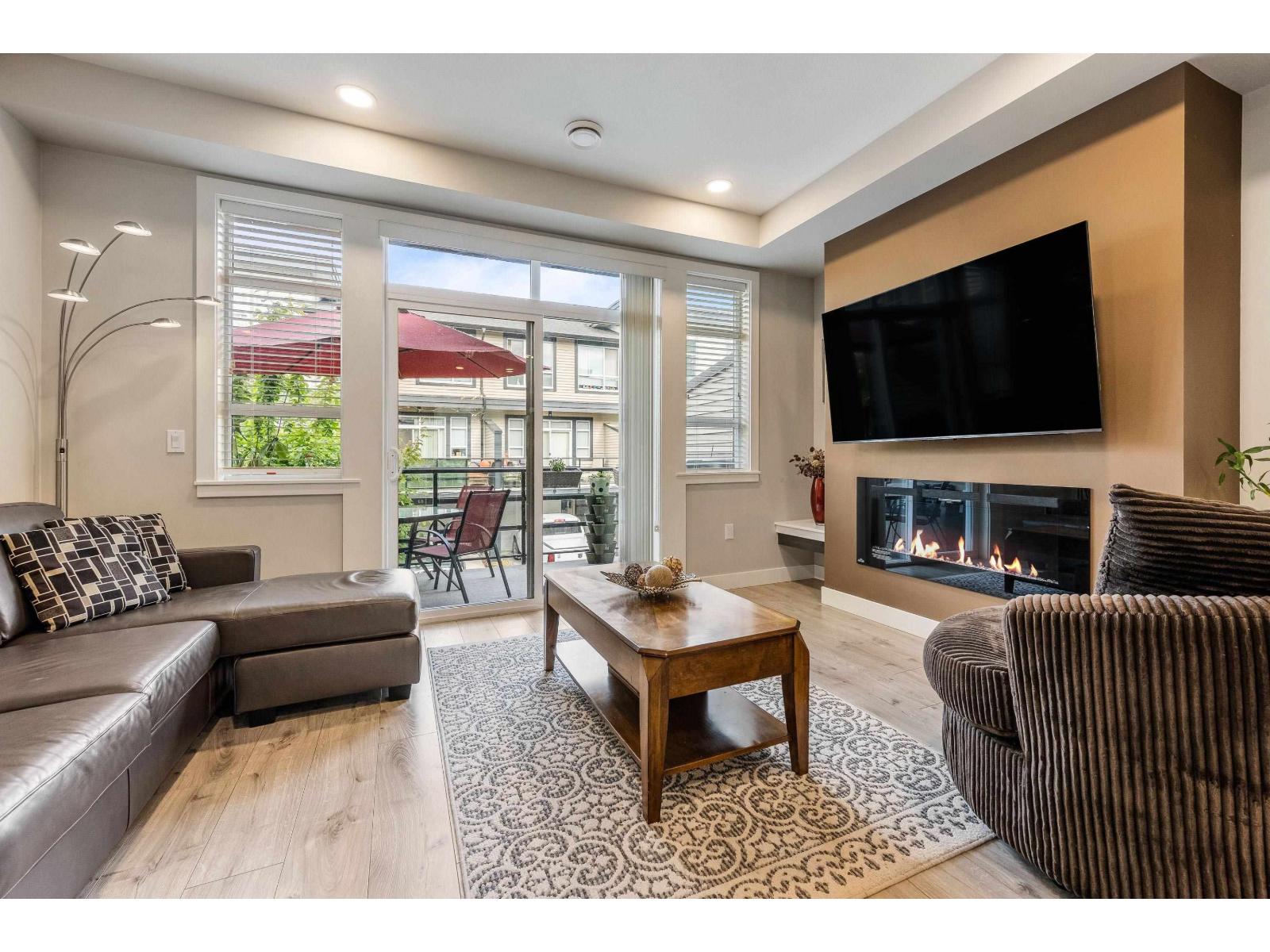 Photo of 62 8413 MIDTOWN WAY, Chilliwack Proper South 8
