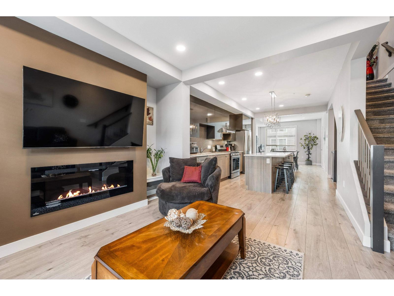 Photo of 62 8413 MIDTOWN WAY, Chilliwack Proper South 5