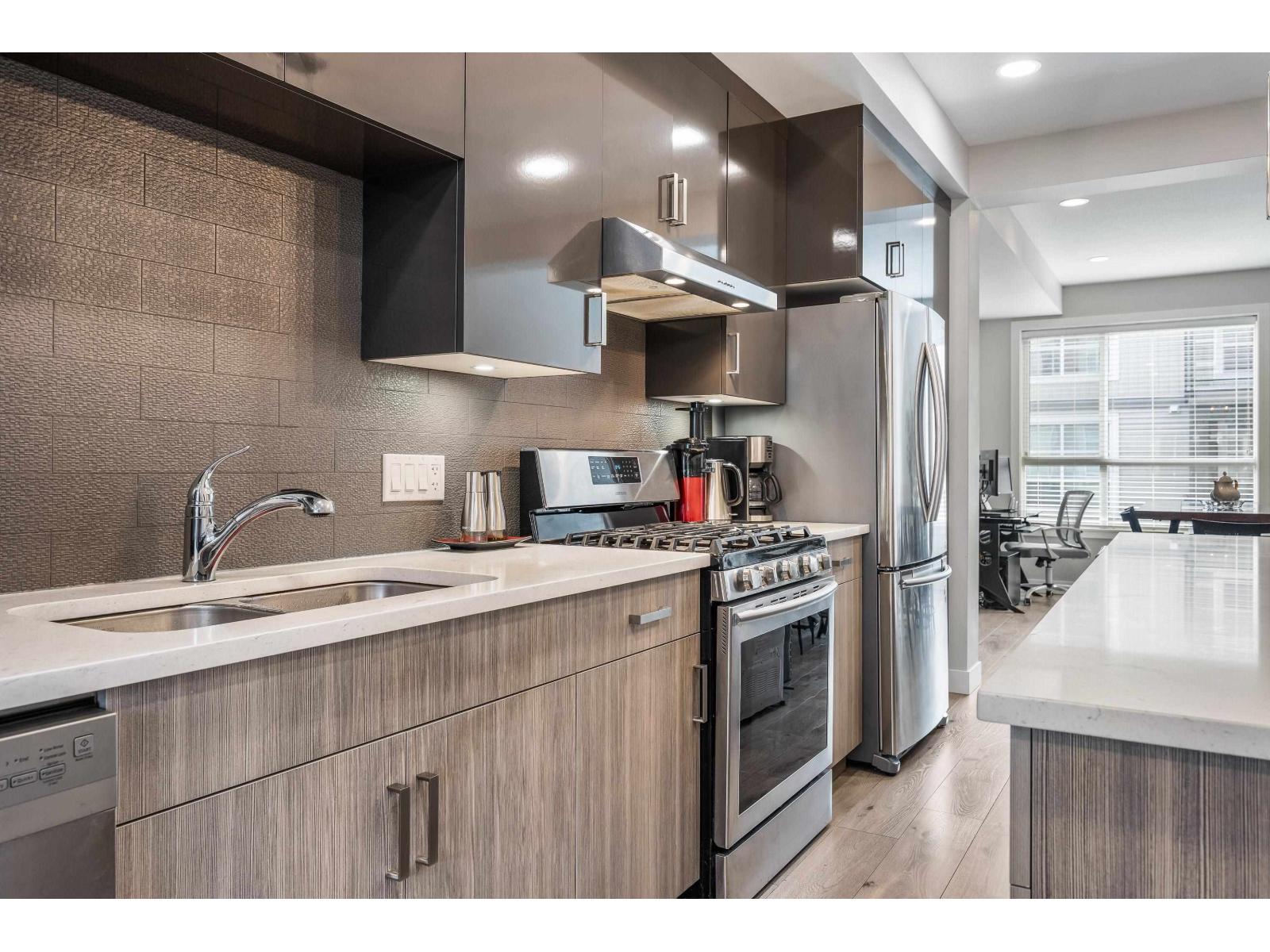 Photo of 62 8413 MIDTOWN WAY, Chilliwack Proper South 3