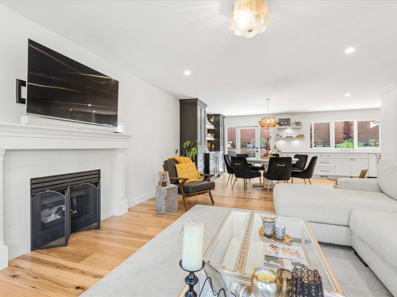 Photo of 9007 214B STREET 8
