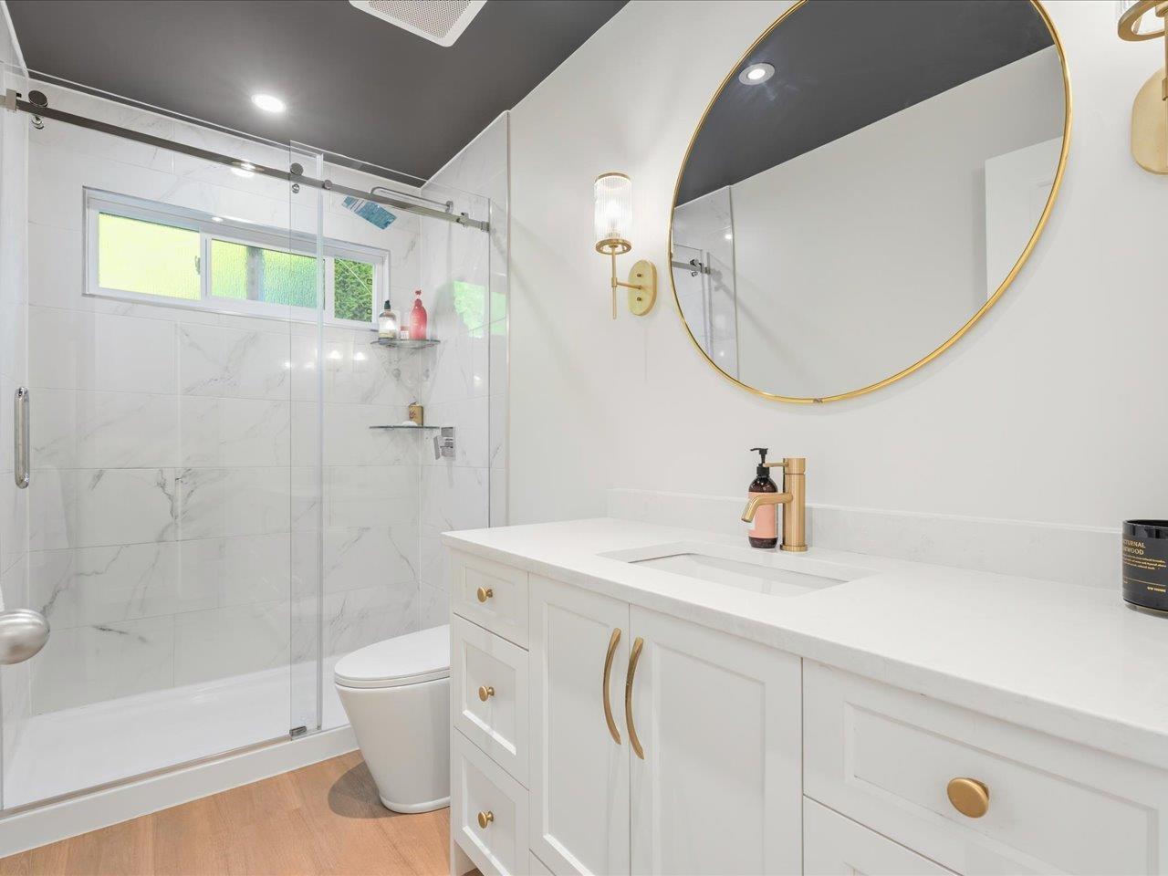 Photo of 9007 214B STREET 21