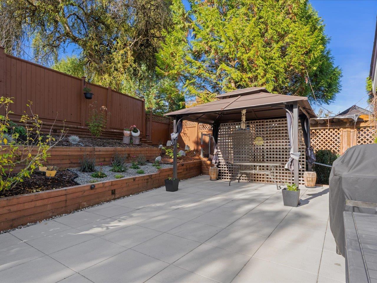 Photo of 9007 214B STREET 31