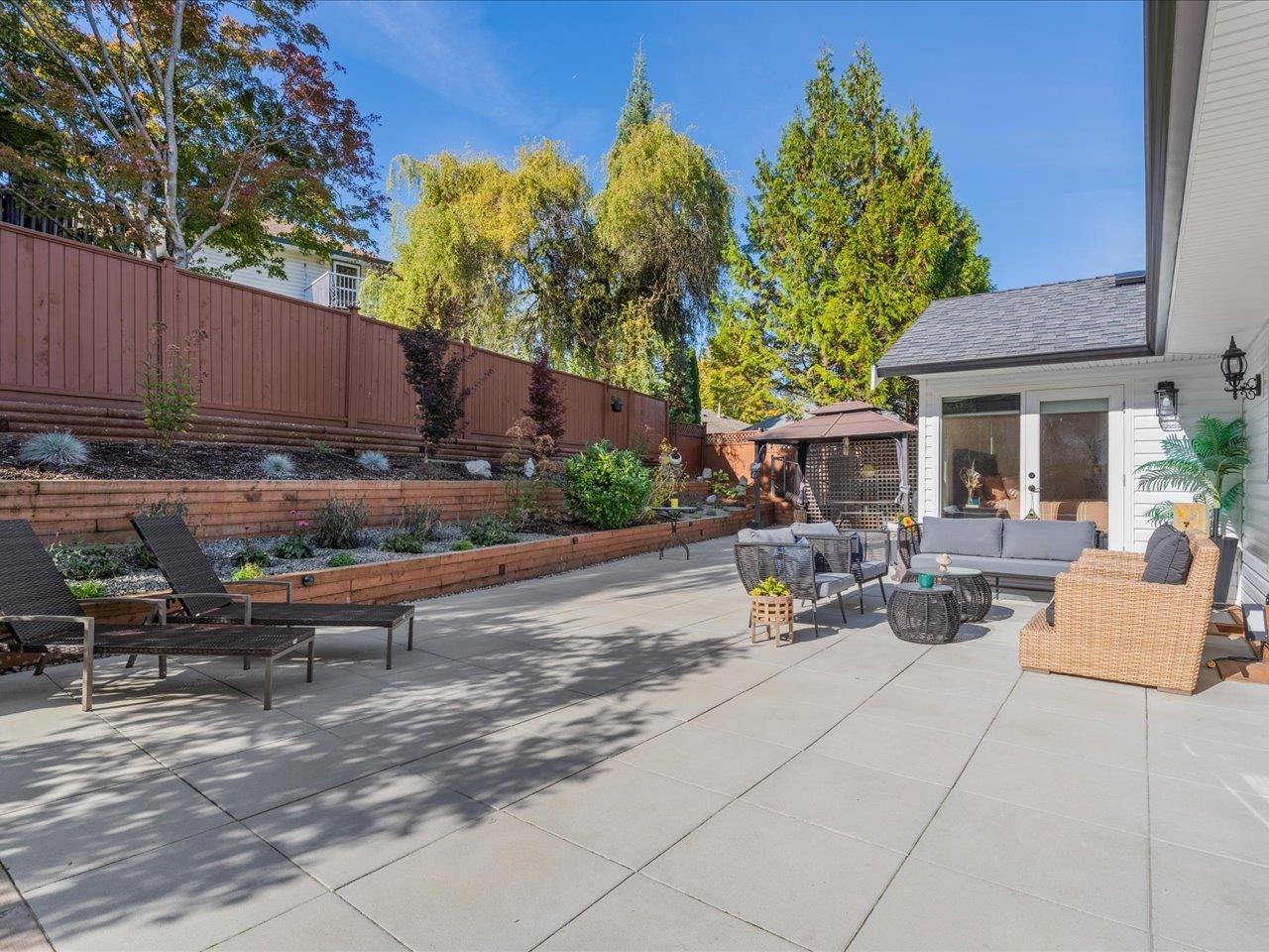 Photo of 9007 214B STREET 28