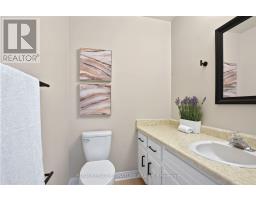 43 Kathrose Drive, Toronto, ON M2J3P4 Photo 15