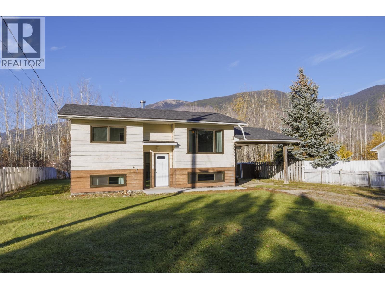 1115 MCBRIDE CRESCENT - 35