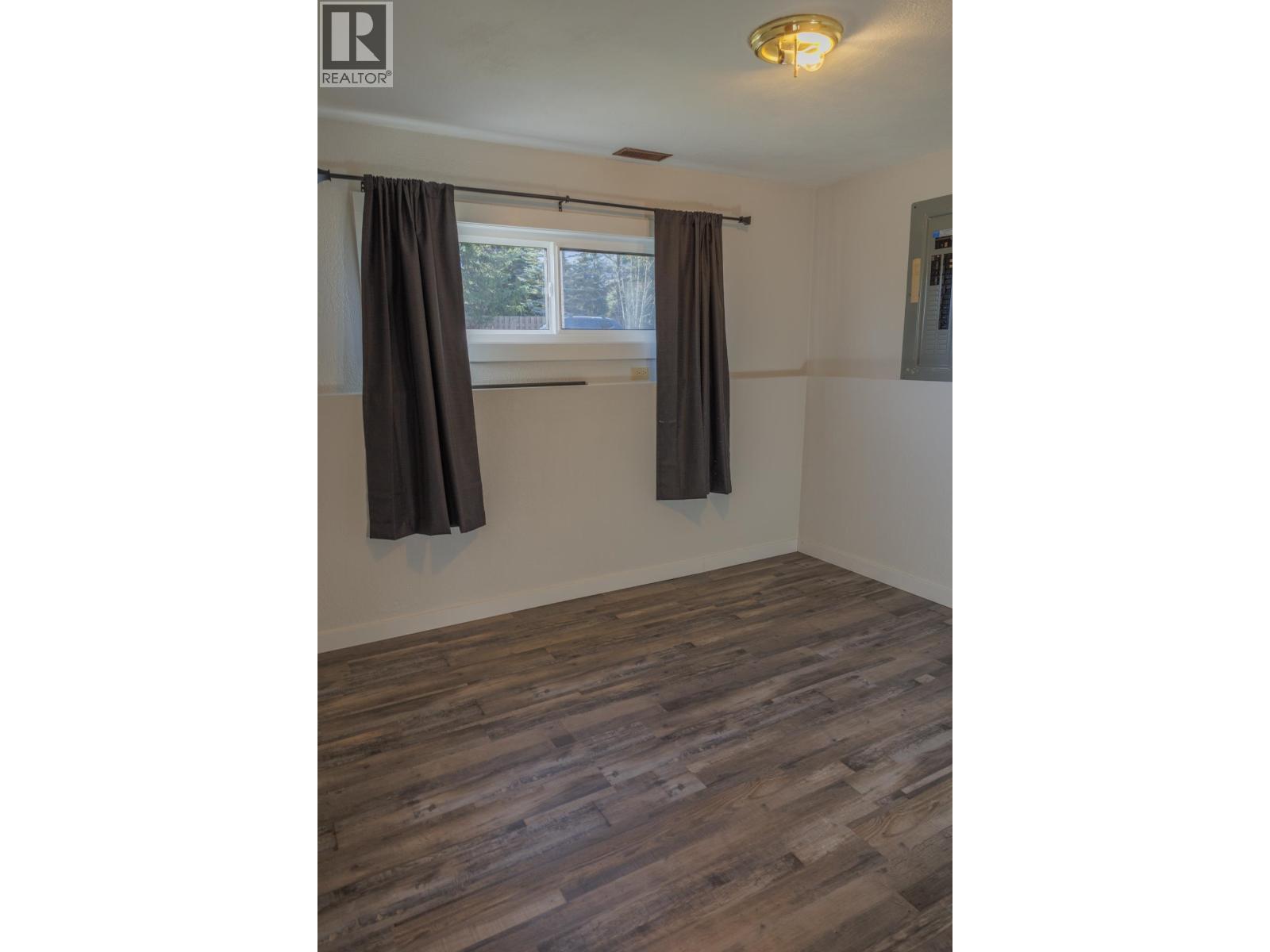 1115 MCBRIDE CRESCENT - 20
