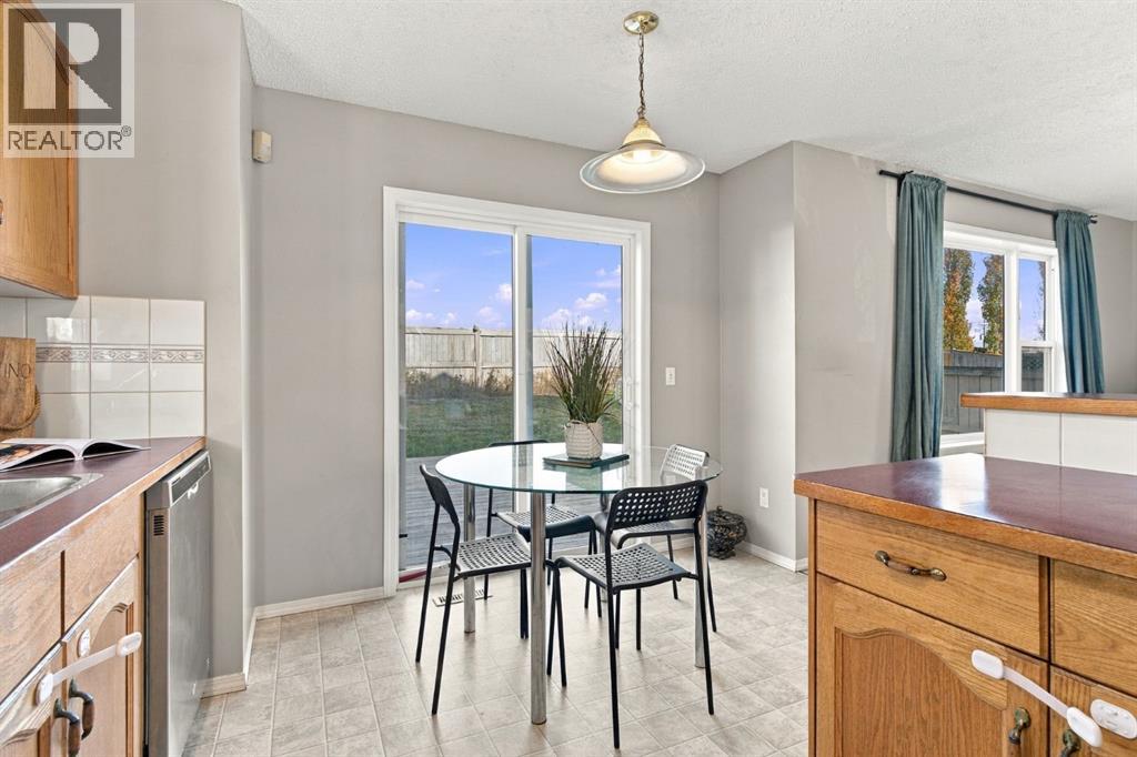 Photo 16 of 40