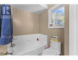 1930 Ashmont Street, Ottawa, ON K1C7B9 Photo 18