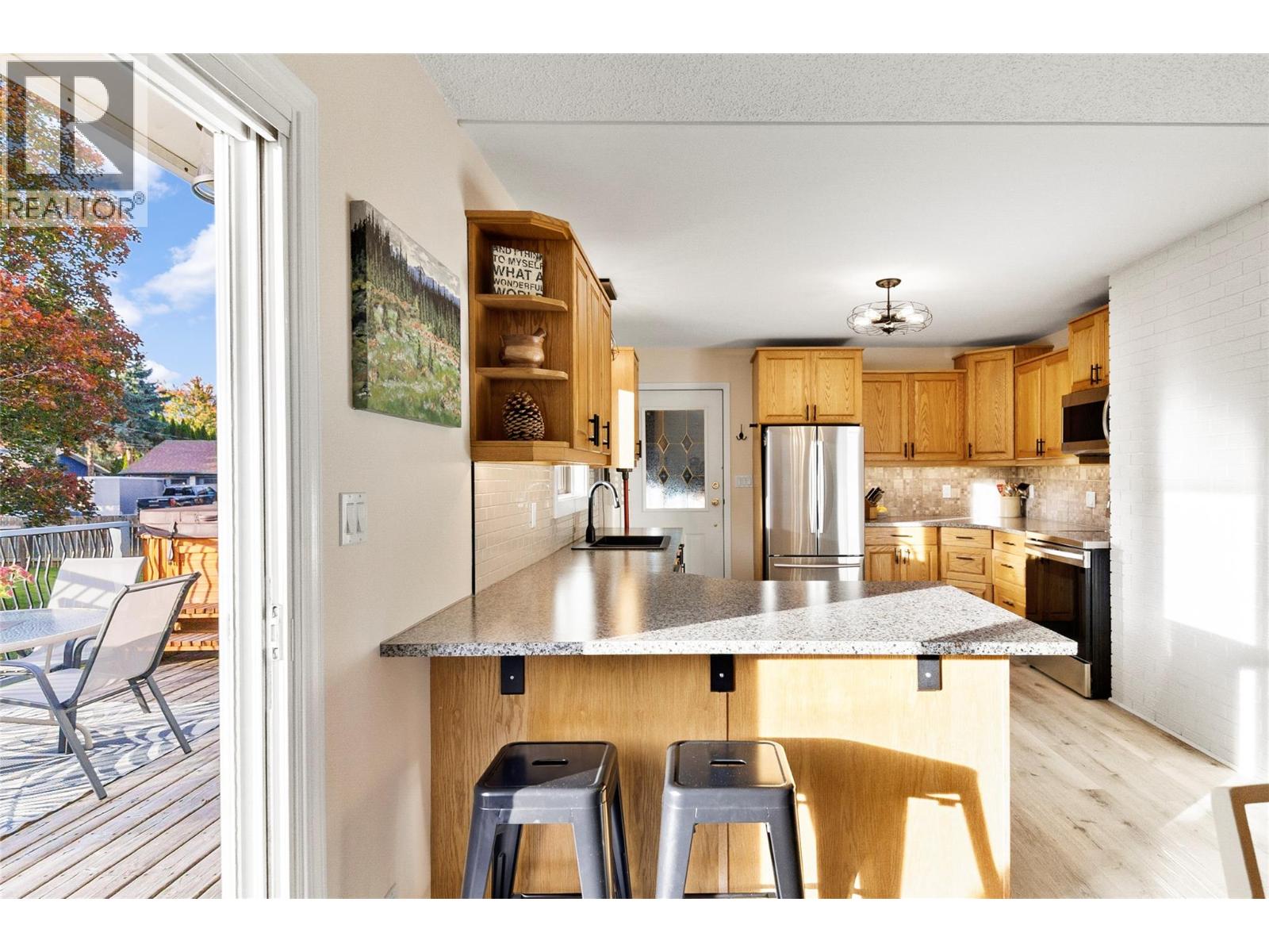 1669 Hiob Road - 12
