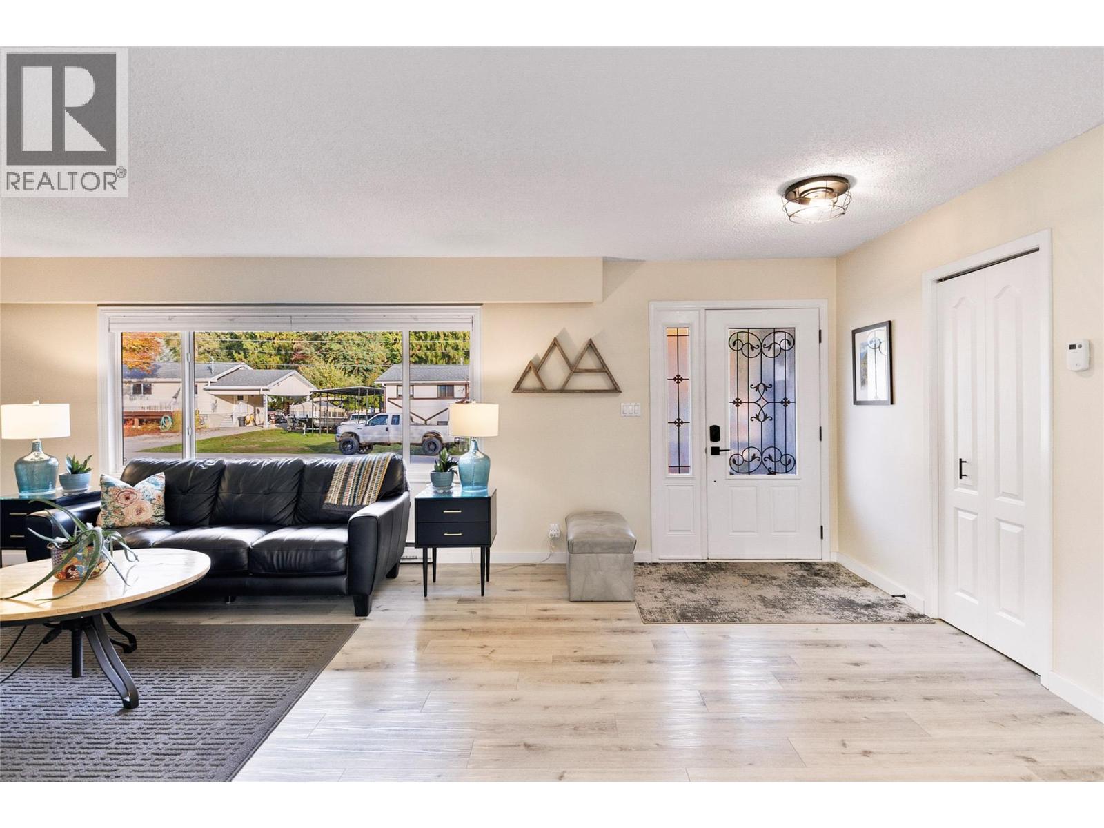 1669 Hiob Road - 4