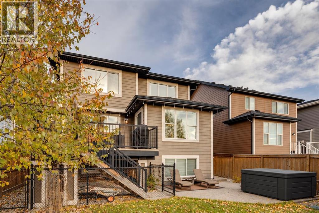 64 Cranbrook Crescent SE photo 21