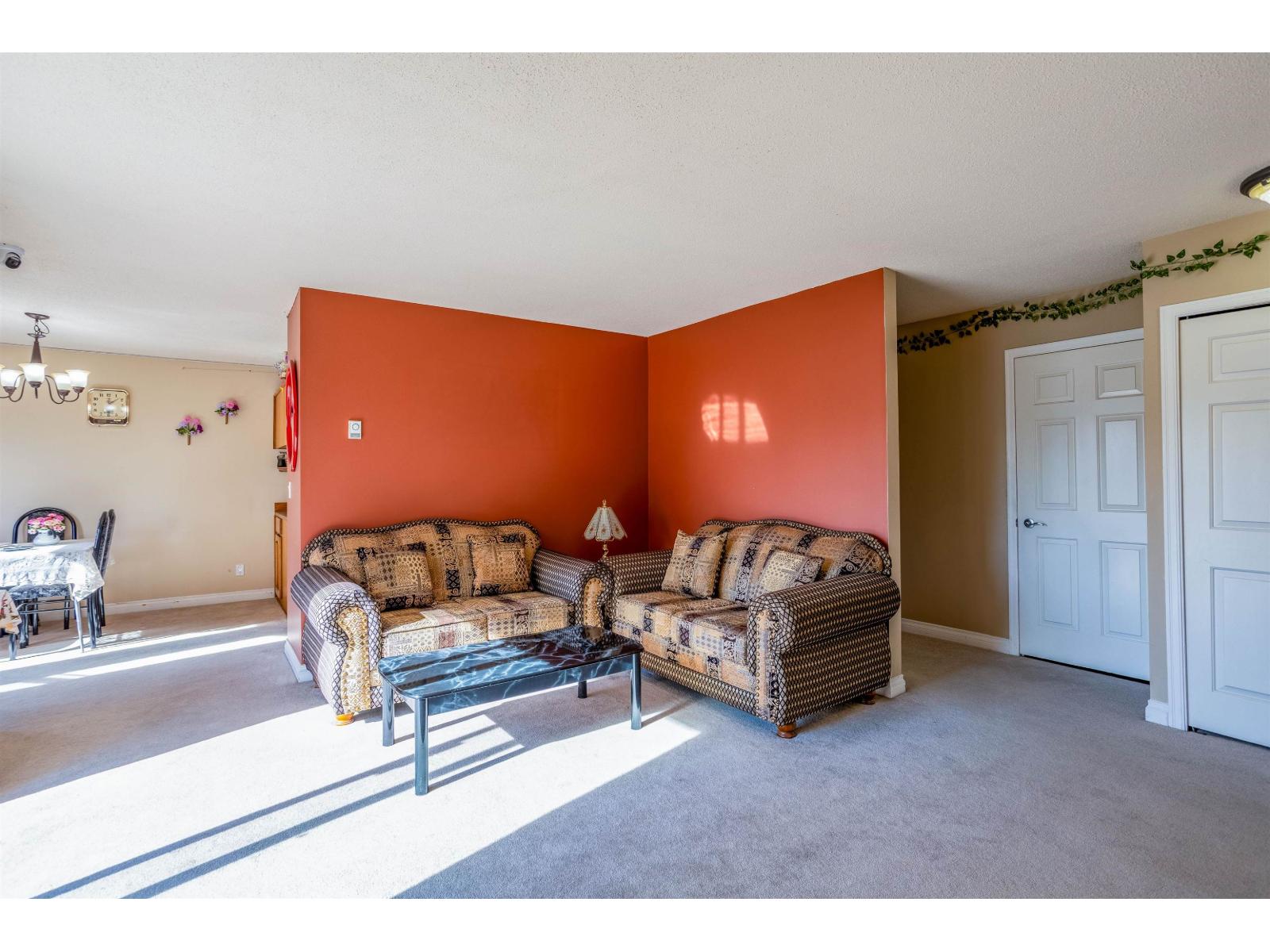 Photo of 2 2456 WARE STREET 5