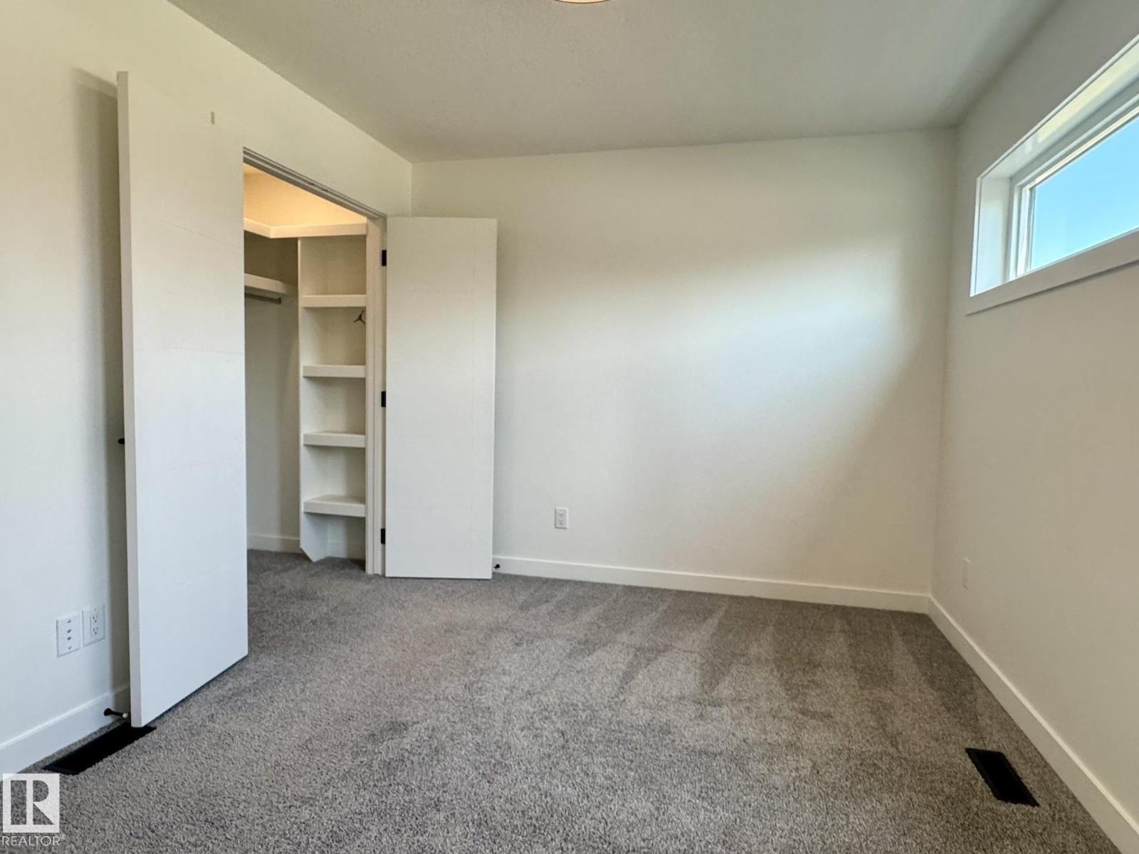 Property photograph 7 for MLS E4497344