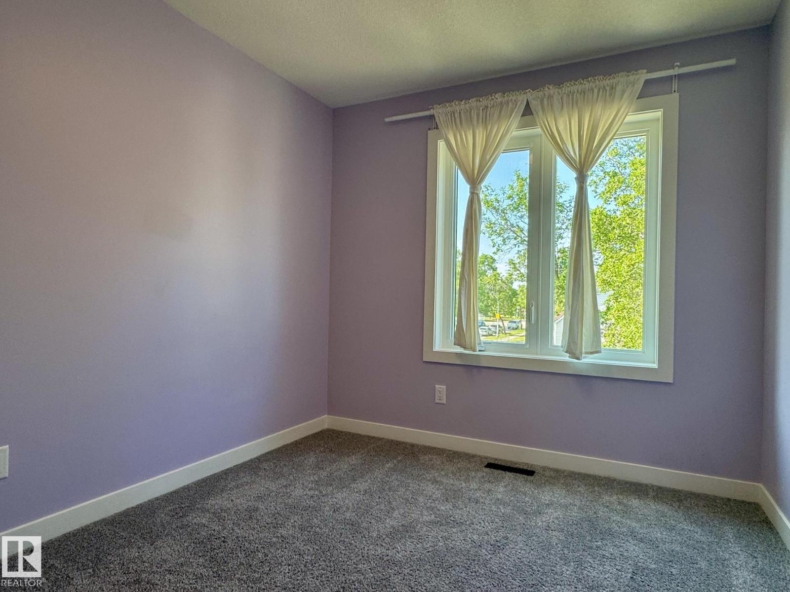 Property photograph 5 for MLS E4497344