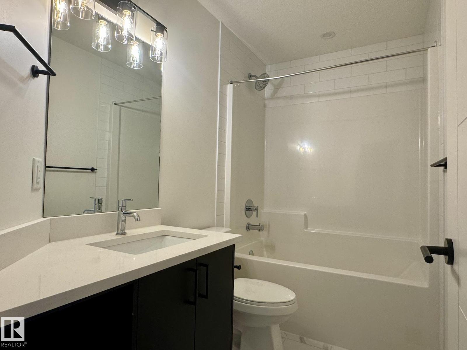 Property photograph 9 for MLS E4497344