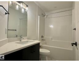 #upper 10125 116 Av Nw Nw, Edmonton, AB T5G2T5 Photo 9