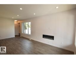 10820 86 Av Nw Nw, Edmonton, AB T6E2N2 Photo 6