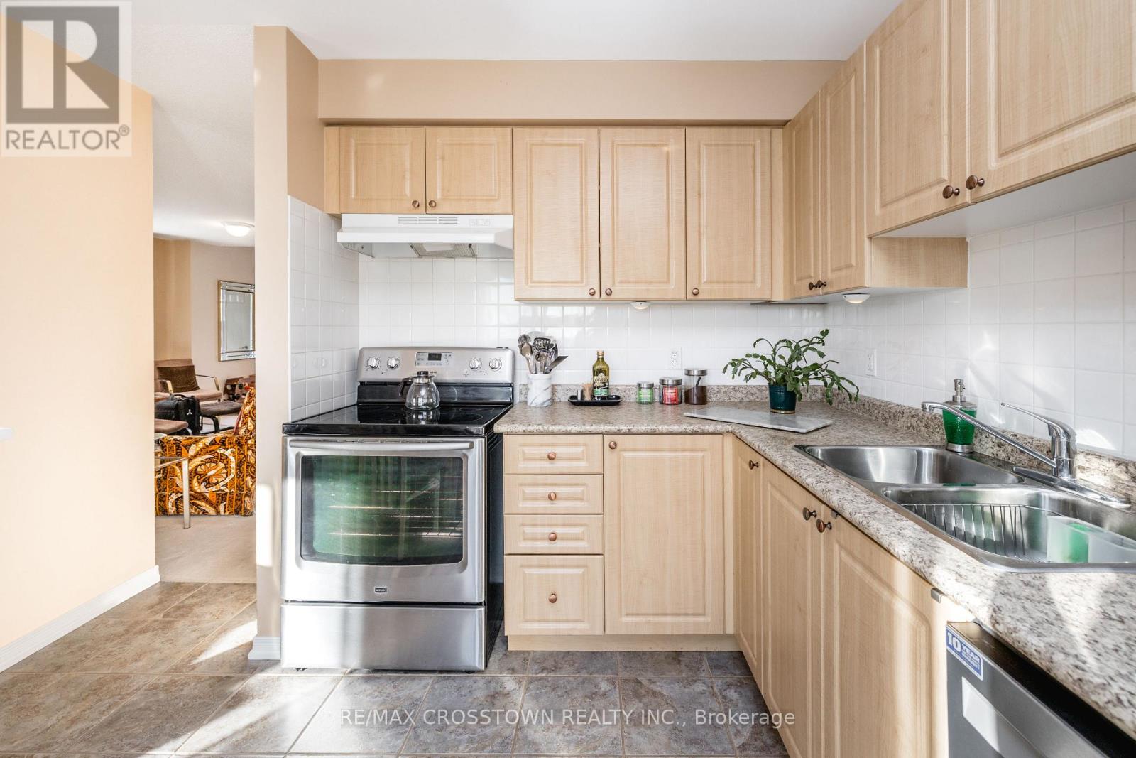 2197 Nevils Street, Innisfil, ON photo 14